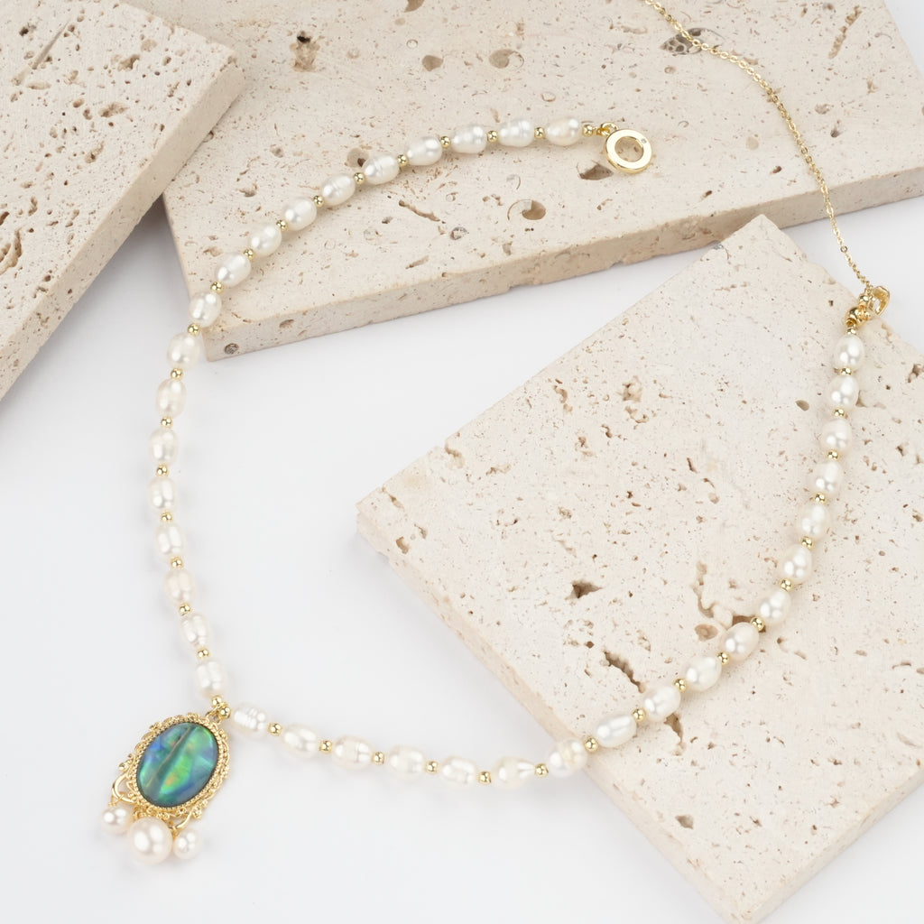 Ocean Glow Pearl Pendant Necklace