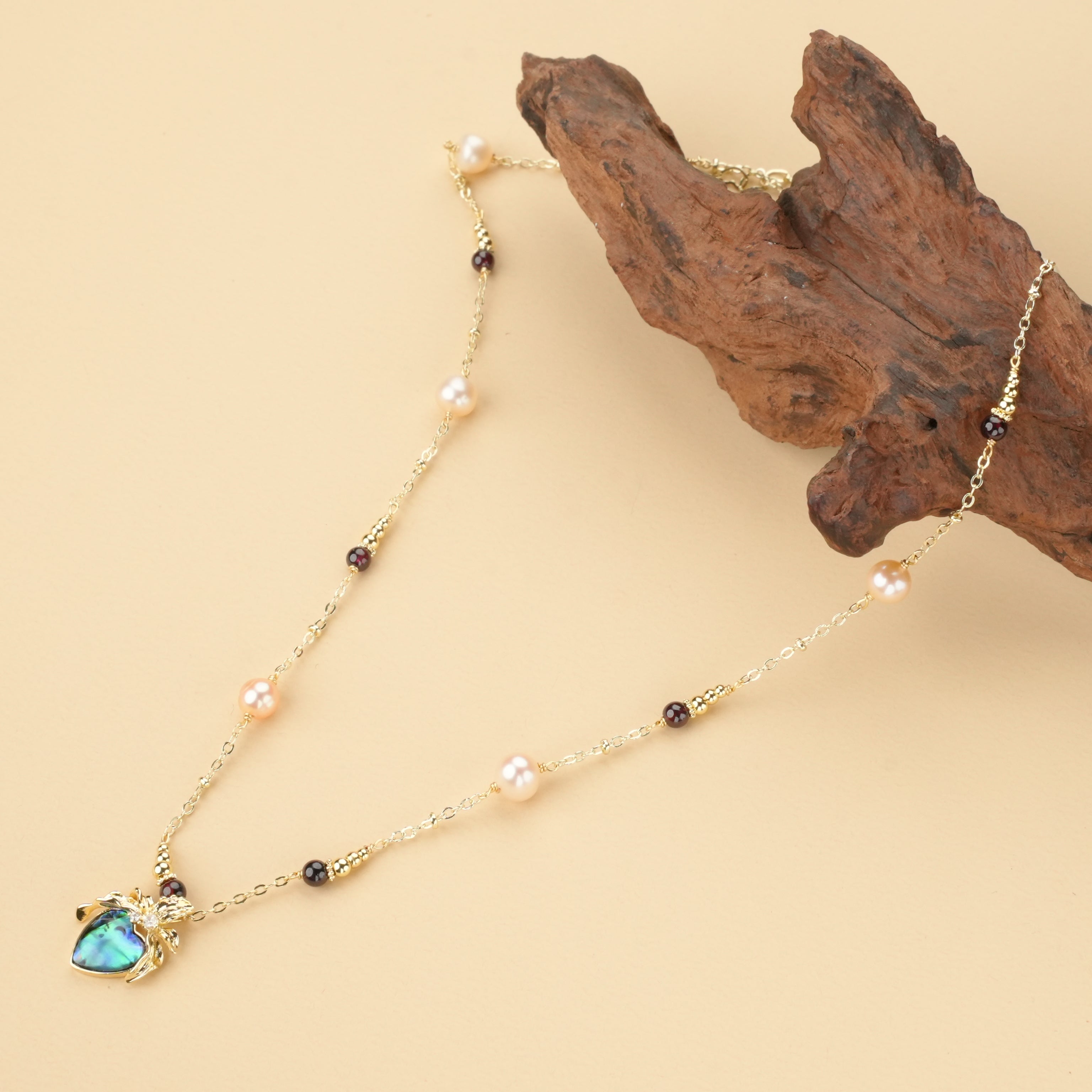 Abalone Shine Pearl Necklace