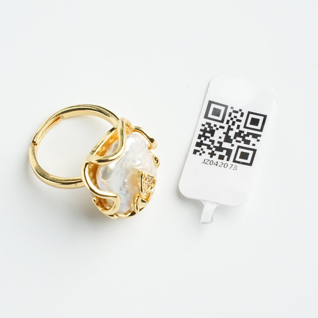 Natural Baroque Pearl Leaf Ring