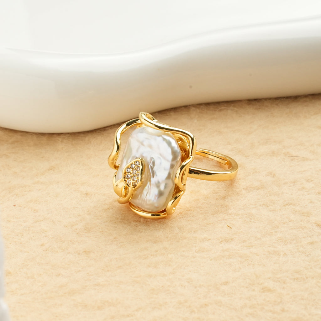 Natural Baroque Pearl Leaf Ring