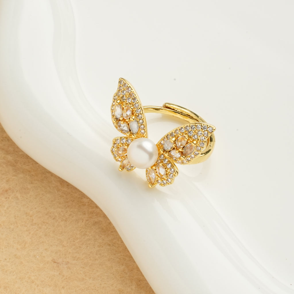 Freshwater Pearl &amp; Butterfly Zircon Ring