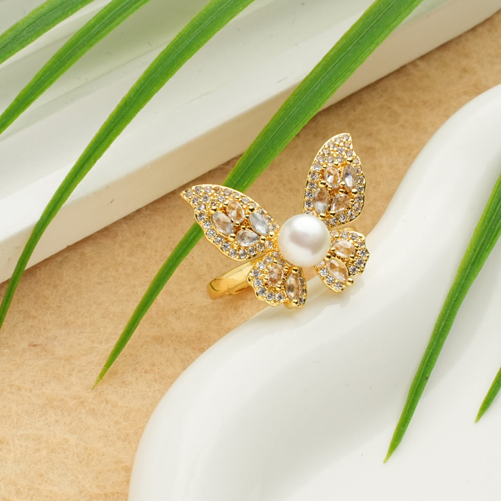 Freshwater Pearl &amp; Butterfly Zircon Ring