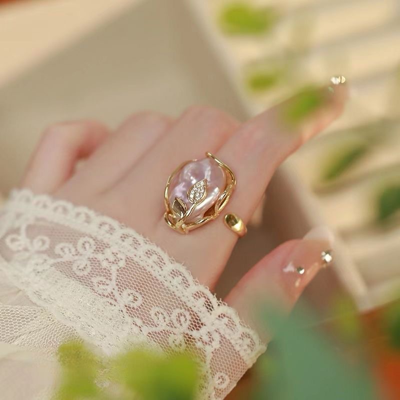 Natural Baroque Pearl Leaf Ring